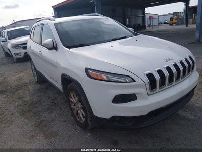 1C4PJLCB8GW****** 2016 Jeep Cherokee