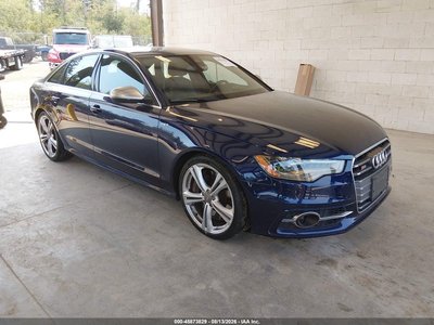 WAUJ2AFC2DN****** 2013 Audi S6