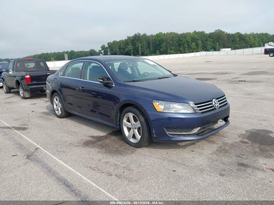 1VWBH7A33DC****** 2013 Volkswagen Passat