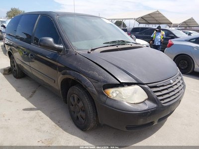 2C4GP44R05R****** 2005 Chrysler Town & Country