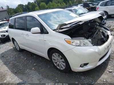 5TDDZ3DC3HS****** 2017 Toyota Sienna