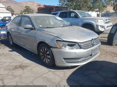 1VWAP7A34DC****** 2013 Volkswagen Passat