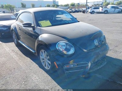 3VWJ17AT7HM****** 2017 Volkswagen Beetle