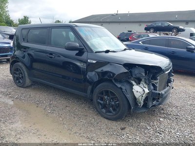 KNDJN2A23F7****** 2015 Kia Soul