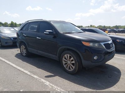 5XYKU3A14BG****** 2011 Kia Sorento