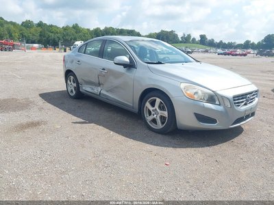 YV1612FS0D2****** 2013 Volvo S60