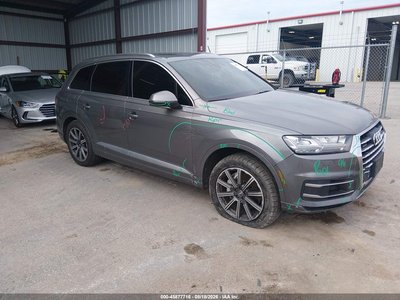 WA1VAAF78HD****** 2017 Audi Q7
