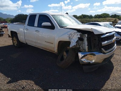 1GCVKREH5JZ****** 2018 Chevrolet Silverado 1500