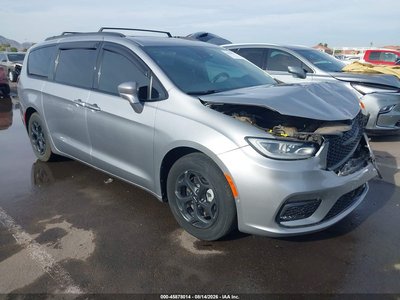 2021 Chrysler Pacifica Hybrid