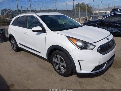 KNDCB3LC3H5****** 2017 Kia Niro