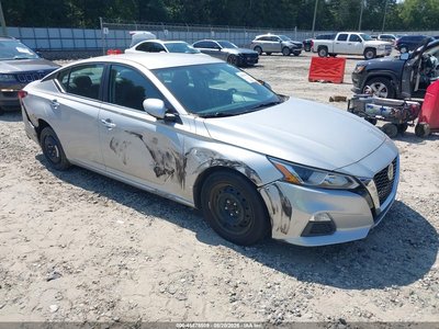 2020 Nissan Altima