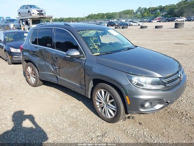 WVGAV7AX0CW****** 2012 Volkswagen Tiguan