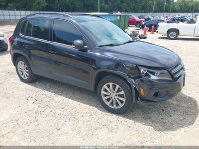 WVGAV7AX9HK****** 2017 Volkswagen Tiguan