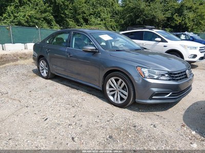 1VWLA7A35KC****** 2019 Volkswagen Passat