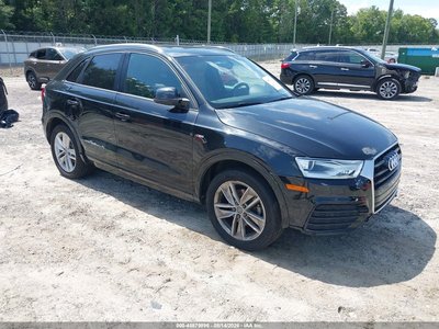 WA1ECCFS6JR****** 2018 Audi Q3