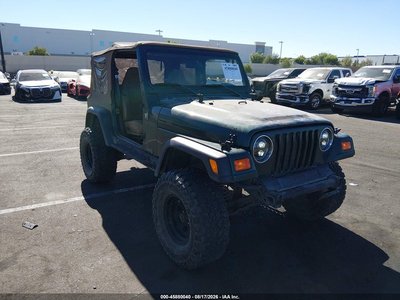 1J4FA29P7YP****** 2000 Jeep Wrangler