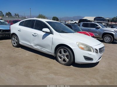 YV1612FS1D2****** 2013 Volvo S60