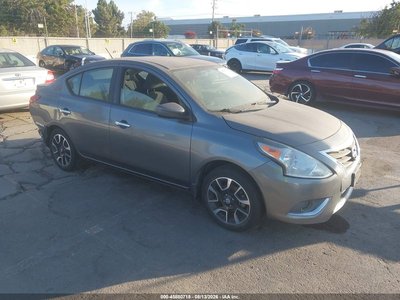 2016 Nissan Versa