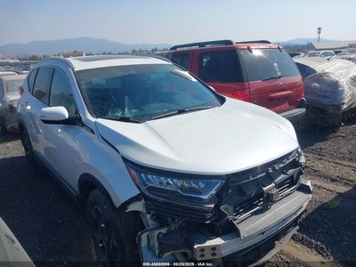 2HKRW2H93HH****** 2017 Honda CR-V