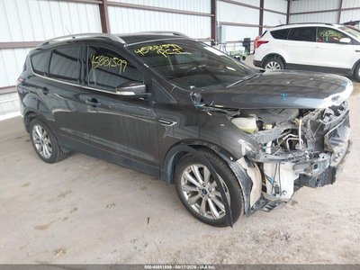 1FMCU9J91JU****** 2018 Ford Escape
