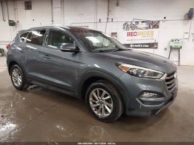 KM8J3CA23GU****** 2016 Hyundai Tucson