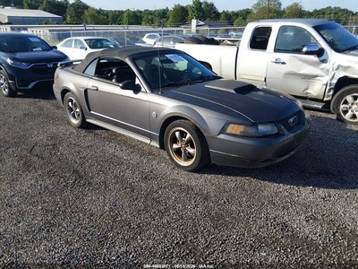 2004 Ford Mustang