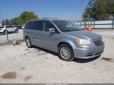 2014 Chrysler Town & Country