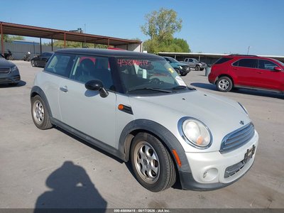 WMWSU3C55CT****** 2012 MINI Cooper