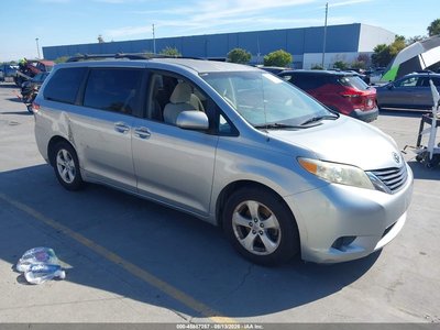 5TDKK3DC3BS****** 2011 Toyota Sienna
