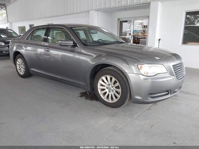 2C3CCAAG1CH****** 2012 Chrysler 300