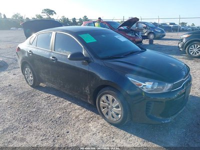 3KPA24AB6JE****** 2018 Kia Rio