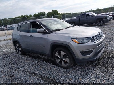 3C4NJCBBXJT****** 2018 Jeep Compass