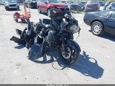 1HD1KZF18LB****** 2020 Harley-Davidson FLTRK