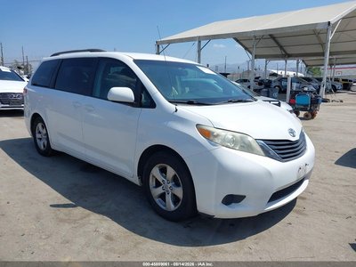 5TDKK3DC0CS****** 2012 Toyota Sienna