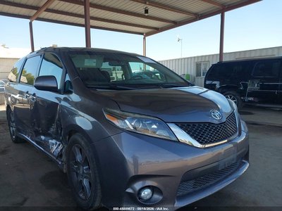 5TDXK3DC9FS****** 2015 Toyota Sienna