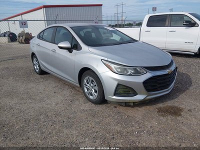 1G1BC5SM1K7****** 2019 Chevrolet Cruze
