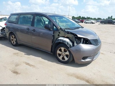 5TDZK3DC1DS****** 2013 Toyota Sienna