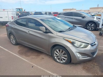 5NPDH4AE2GH****** 2016 Hyundai Elantra