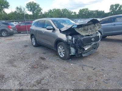 5XYPG4A33GG****** 2016 Kia Sorento