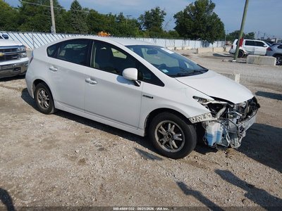 JTDKN3DU7E0****** 2014 Toyota Prius