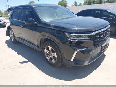 5FNYG2H52PB****** 2023 Honda Pilot