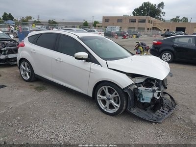 1FADP3N22FL****** 2015 Ford Focus