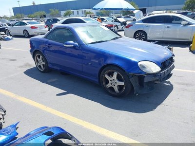 WDBKK65F02F****** 2002 Mercedes-Benz SLK-Class
