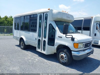 1FDWE35LX4H****** 2004 Ford E-350 Cutaway