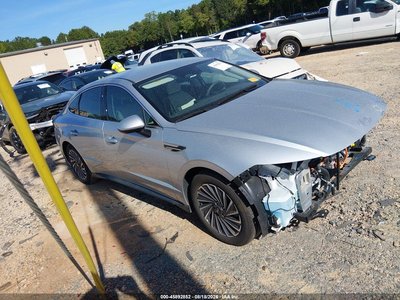 2025 Hyundai Sonata Hybrid