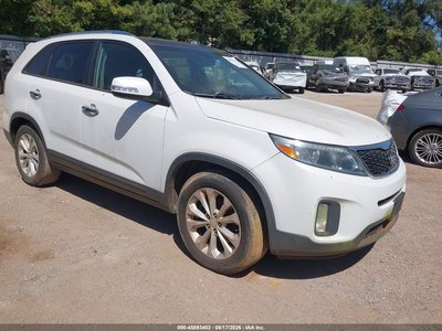 5XYKU4A7XFG****** 2015 Kia Sorento