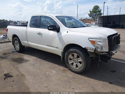 1N6AA1C63JN****** 2018 Nissan Titan