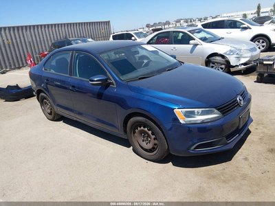 3VWDZ7AJ8BM****** 2011 Volkswagen Jetta