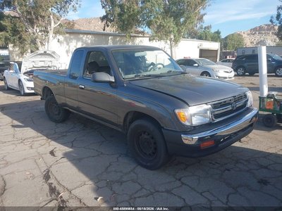 4TAVL52N5YZ****** 2000 Toyota Tacoma