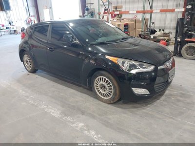 KMHTC6AD0HU****** 2017 Hyundai Veloster